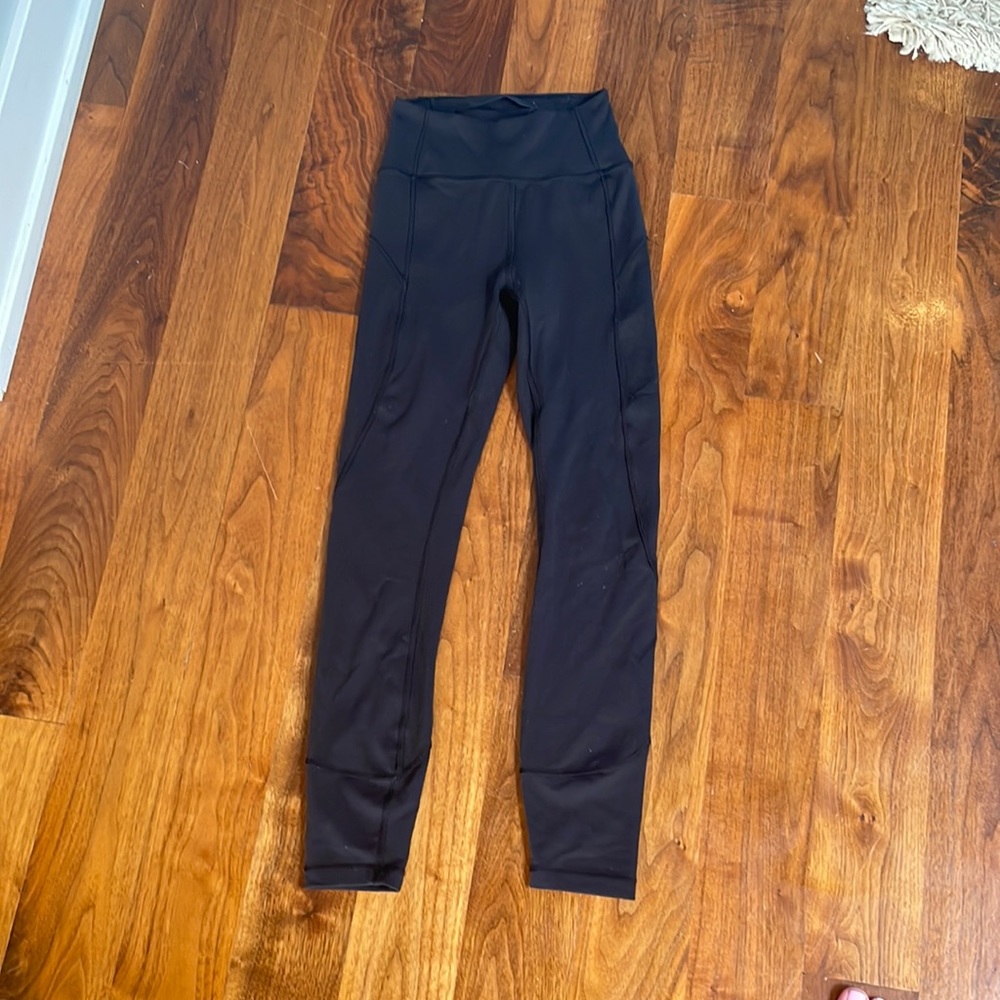 Black Lululemon leggings